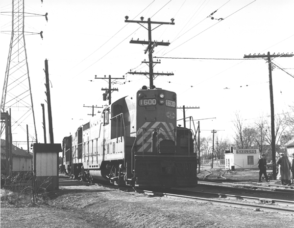 ITC Train #202 with GP-7 #1600 prepares to depart LeClaire Yard,  Edwardsville, Illinois